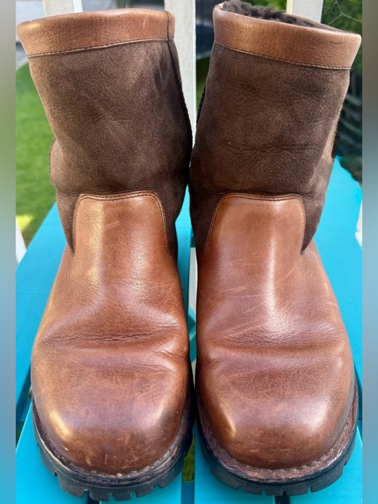 ? UGG Australia Beacon Men’s Brown Leather Sheepskin Boots Sz 11 main image 16